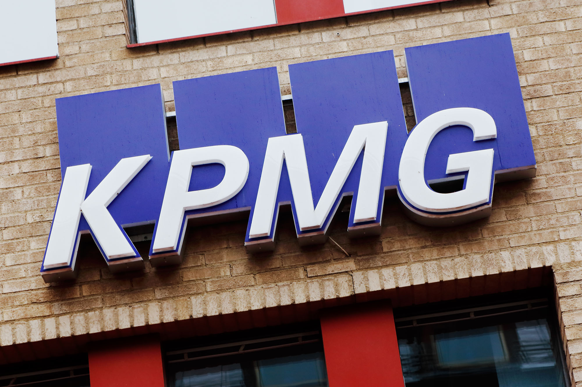 KPMG report urges CCOs to collaborate and invest to boost operational resilience