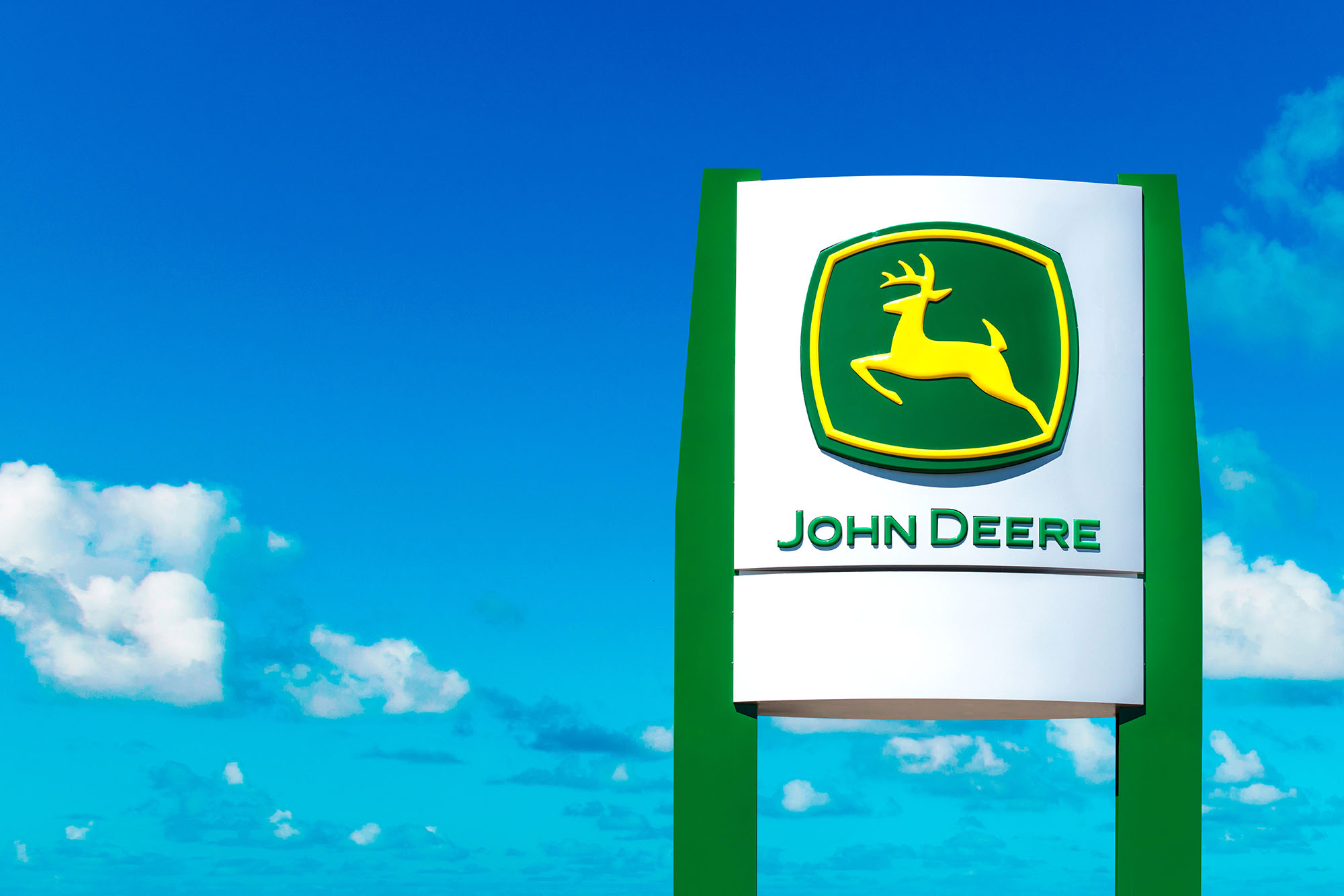 FTC, states settle right-to-repair suit with John Deere